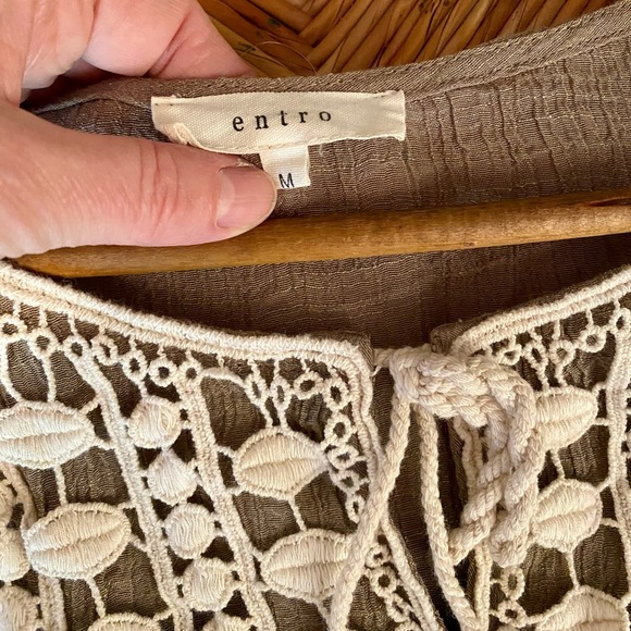 Beige bohemian top with white cream lace - Picture 8 of 9